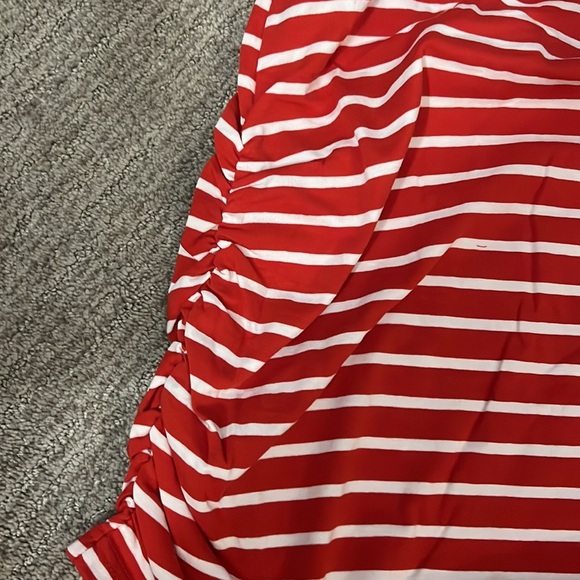 Times two size red and white maternity top - Picture 2 of 2